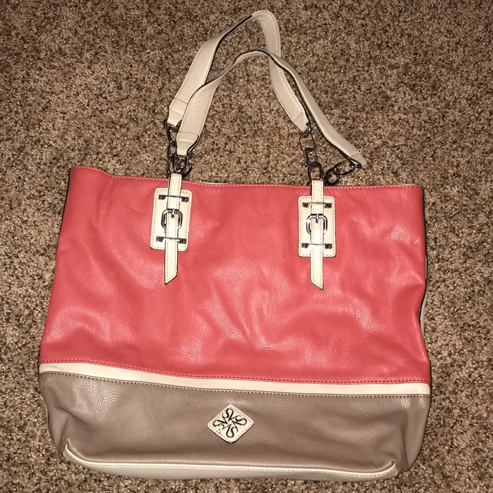 Vera Wang leather purse